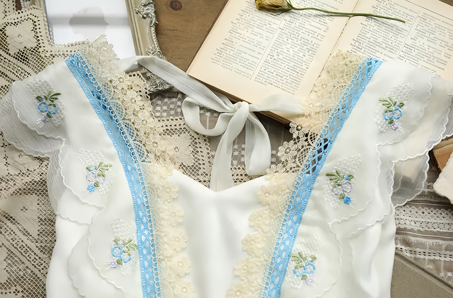 Vintage Embroidery White Dress