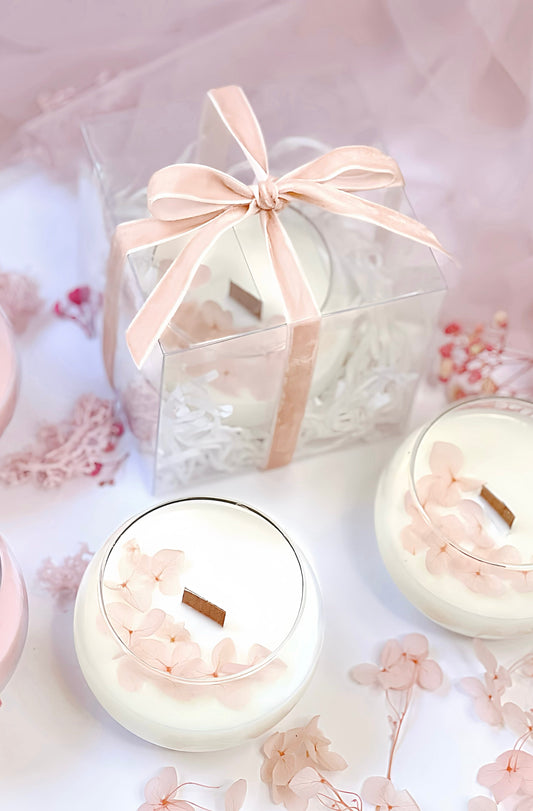 شمعة زجاجية أنيقة