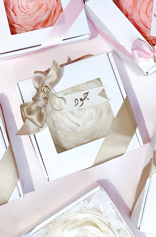 توزيعات شمعة معطرة شكل الوردة