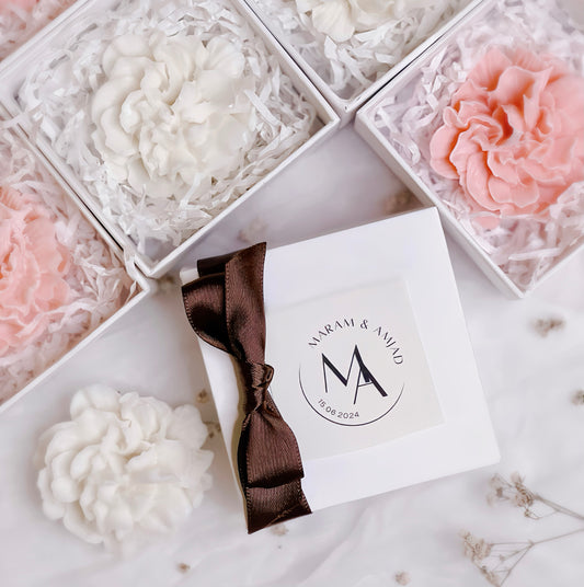 توزيعات وردة القرنفل