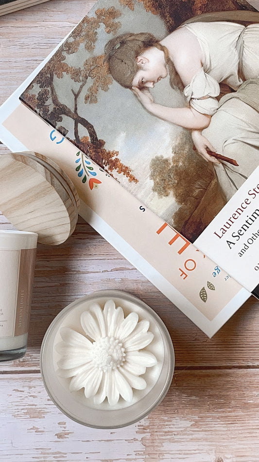 Candlely Scented Candle with Flower