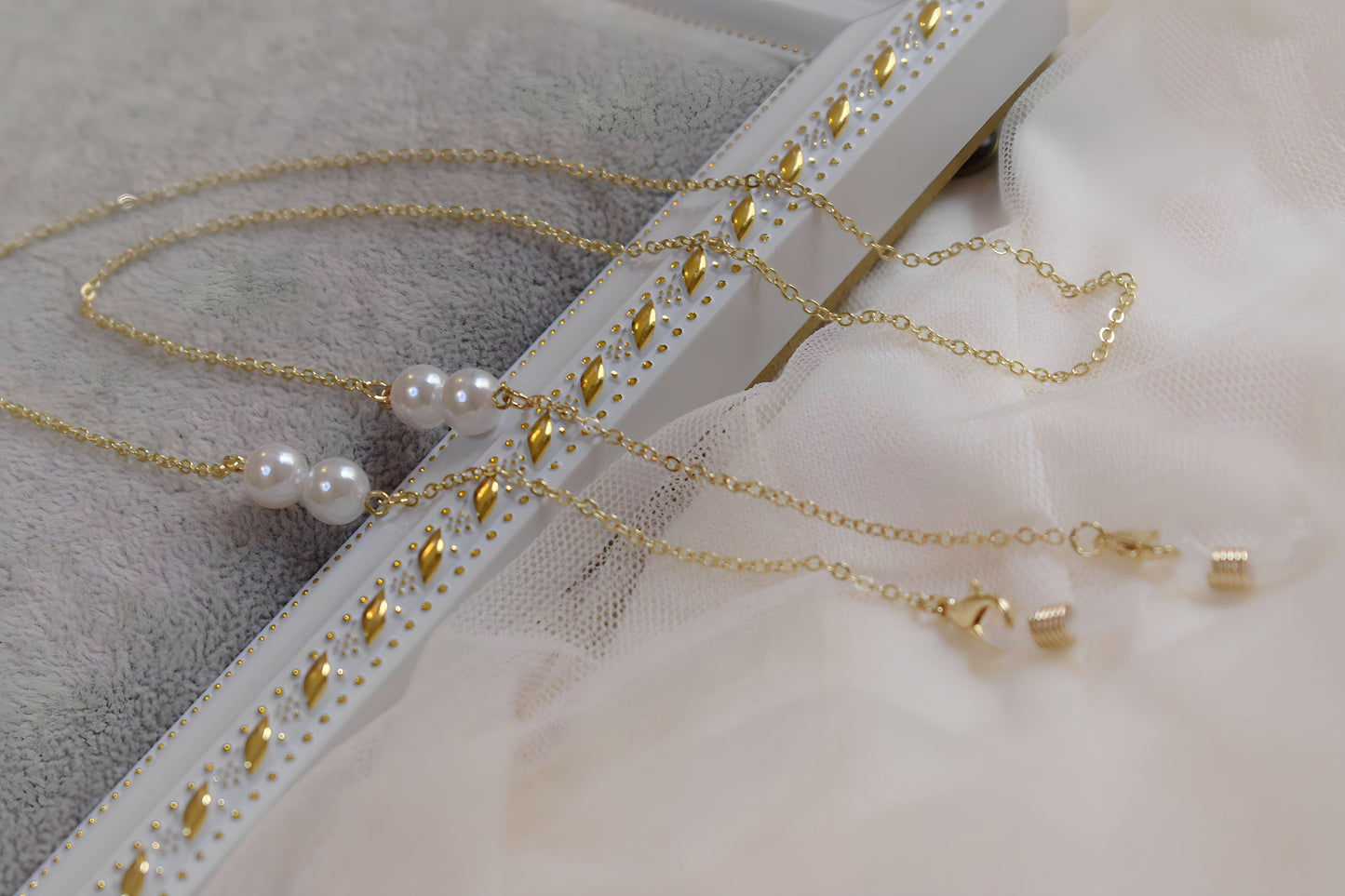 Freshwater Pearl Glasses Chain