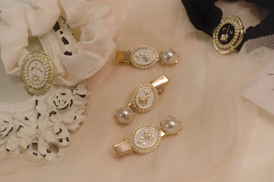 Elegant Vintage Pearl Hair Clip
