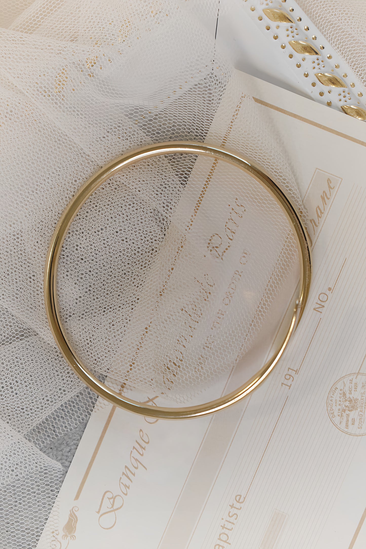 Round Elegant Bracelet