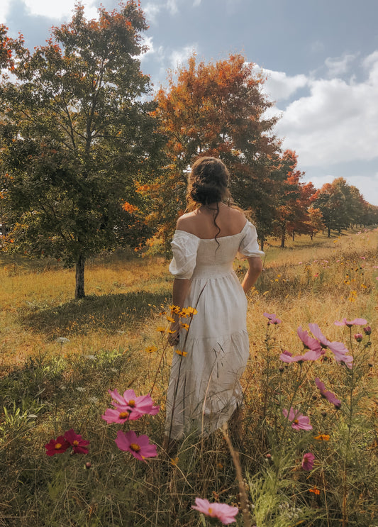 Vintage Elegant Creamy White Long Dress