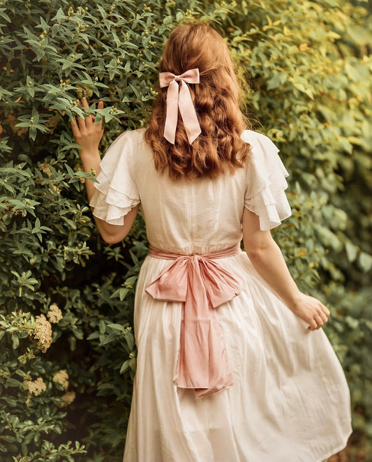 Vintage Elegant High Quality White Dress With Satin Belt