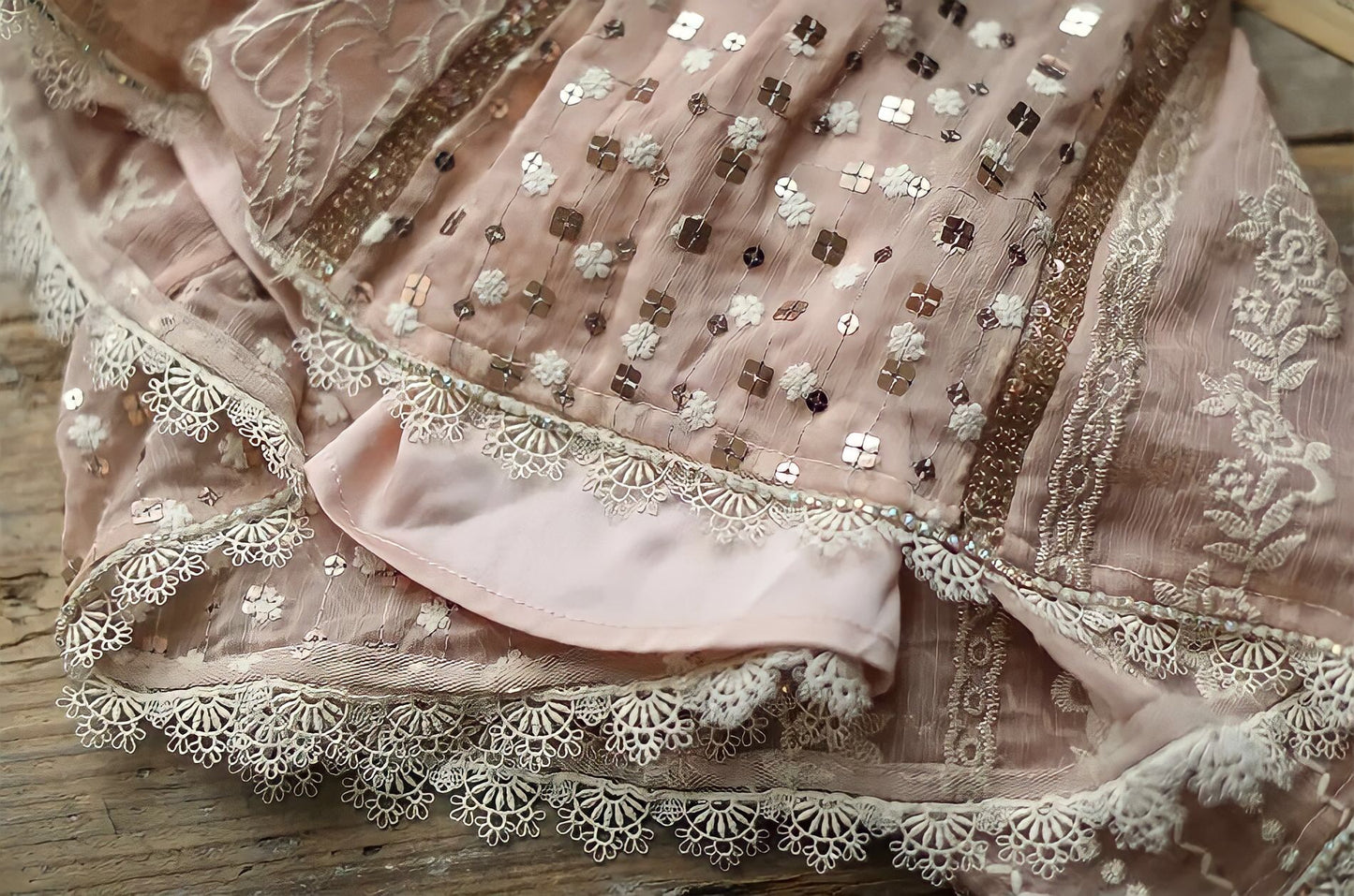 Elegant Luxury Embroidery Dress