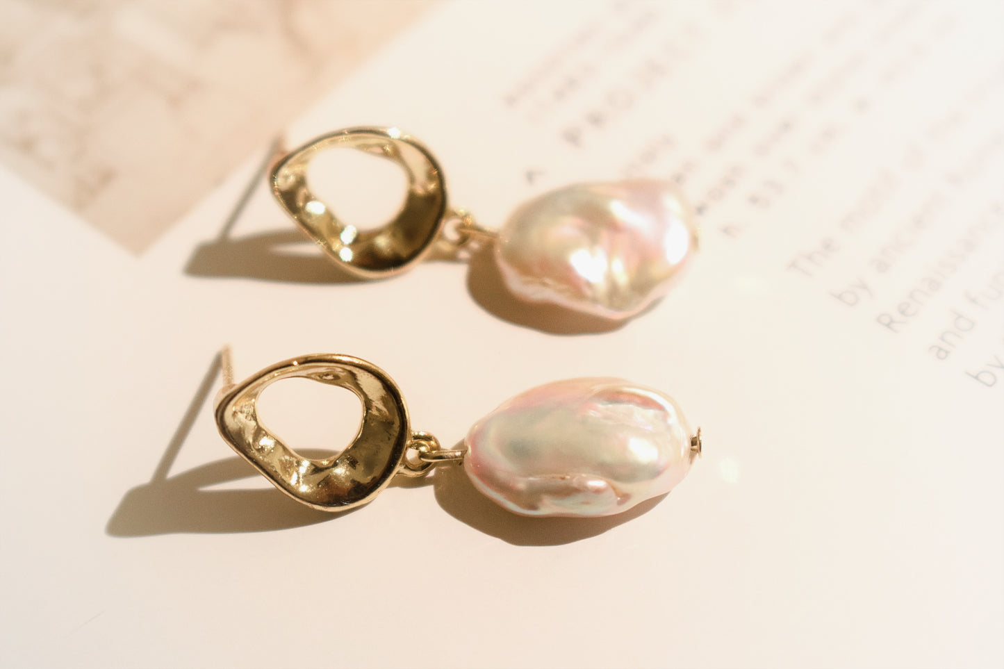 Vintage Baroque Pearl Earring