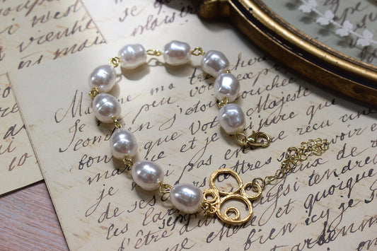 Charm Pearl Bracelet