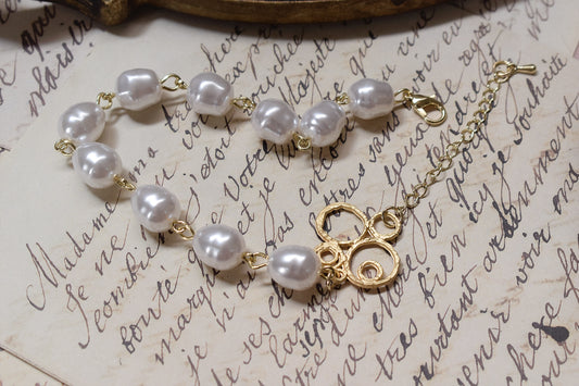 Charm Pearl Bracelet